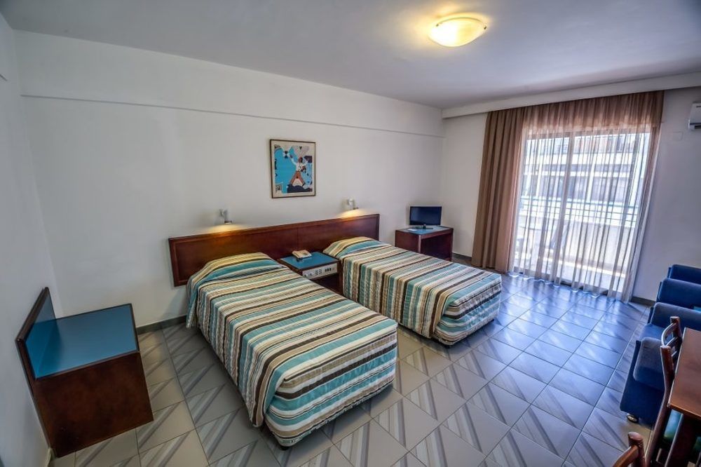 Atrium Zenon Hotel Apartments Larnaca Luaran gambar